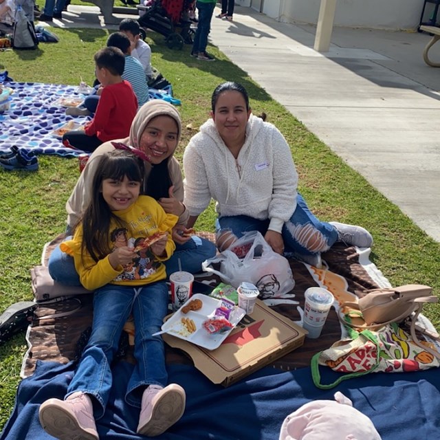 Families enjoying Lunch with Loved One Day