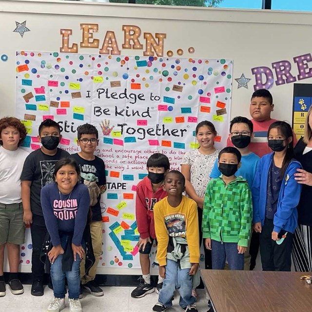 Students pledging to be kind and stick together
